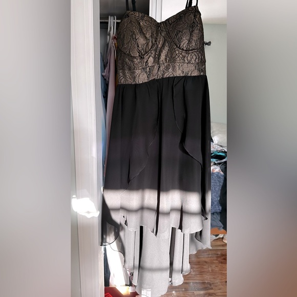 Party Short dress. - Picture 1 of 3